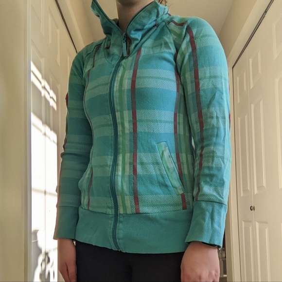 Host Pick✨Bench Zip Up Hoodie - Picture 2 of 6